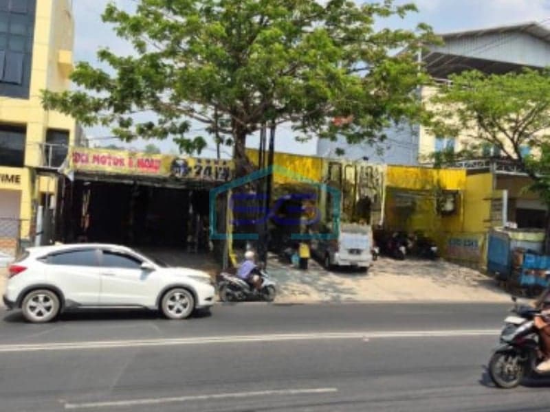 Disewakan Ruang Usaha di Mrican Raya Tentara Pelajar, Semarang Tengah LB 154 m²