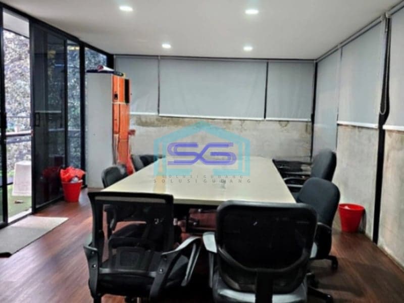 Dijual Mini Gedung Kantor Strategis Siap Pakai di Cilandak Barat di Jakarta Selatan LB 778m2