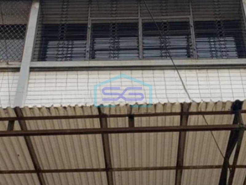 出售：位于雅加达 pusat Pangeran Jayakarta 的战略性店屋，建筑面积 240 平方米