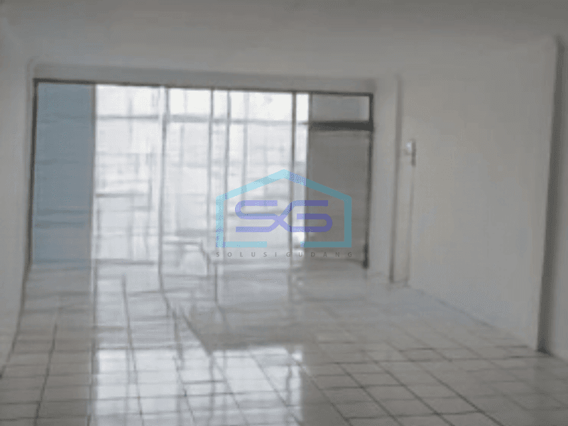 Disewakan Ruko 3 Lantai Luas Bangunan   240 m² di Bandengan Jakarta Utara Sudah di Renovasi