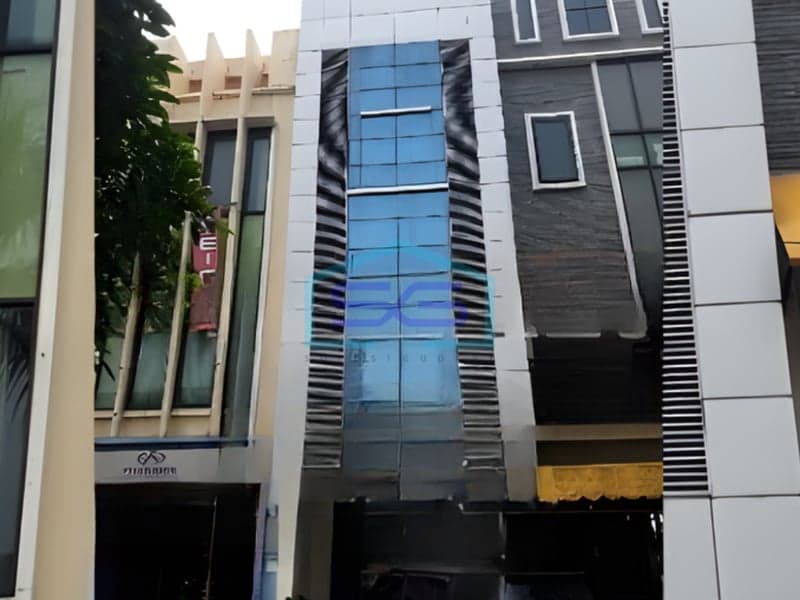 Shophouse for Rent in Daan Mogot West Jakarta Building Area 225sqm
