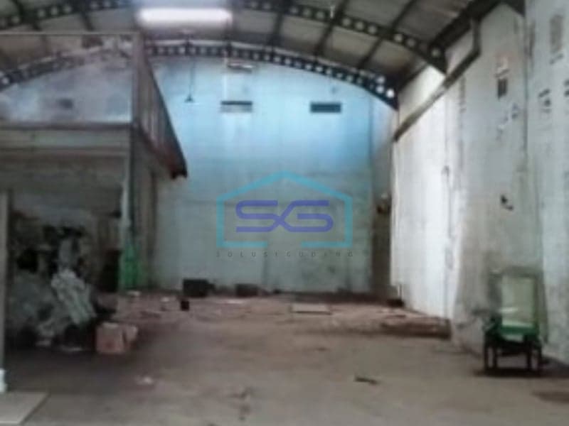 For Sale: Spacious Warehouse 600 m² Building Area, Good Condition in Kediri East Java