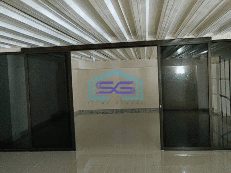 Disewakan Ruko Ex Showroom Di Jl Yos Sudarso Manado Cocok Buat Ekspedisi Cargo LB 300m2