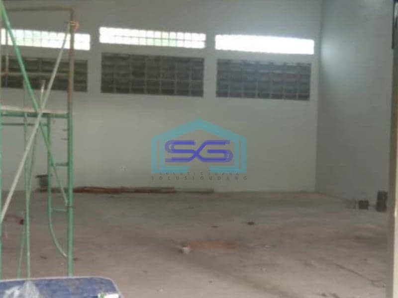 Disewakan Gudang 270m2 Ada Mezanin Sudah Renov di Gudang Tanah PIT Harapan Indah Bekasi