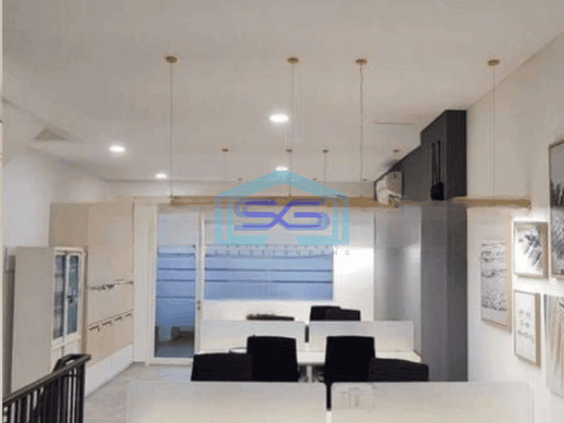 Disewakan Ruko Crown Greenlake City Luas Bangunan 270 m²