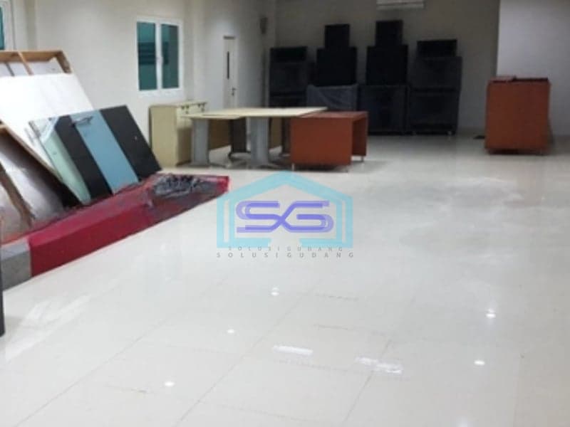 Dijual Gedung Kantor di Depok Luas Tanah 1354m2 Kondisi Bagus
