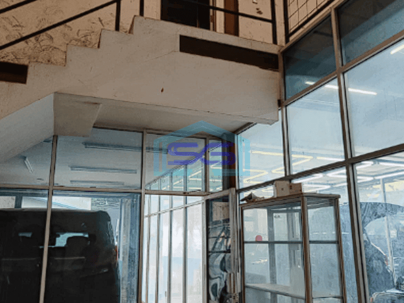 Disewakan Tanah + Bangunan Super Strategis di Jl. Demang Lebar Daun Palembang