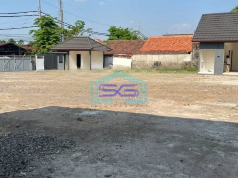 Dijual Tanah Luas 2302 m² Lokasi Strategis di Semarang Barat