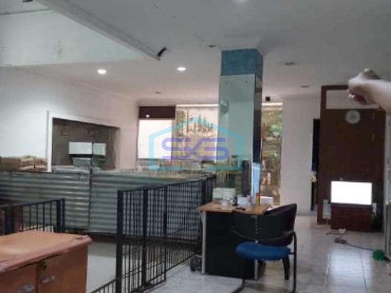 Dijual Kantor di Jalan Arteri Kelapa Gading, Jakarta Utara LB 700 m²