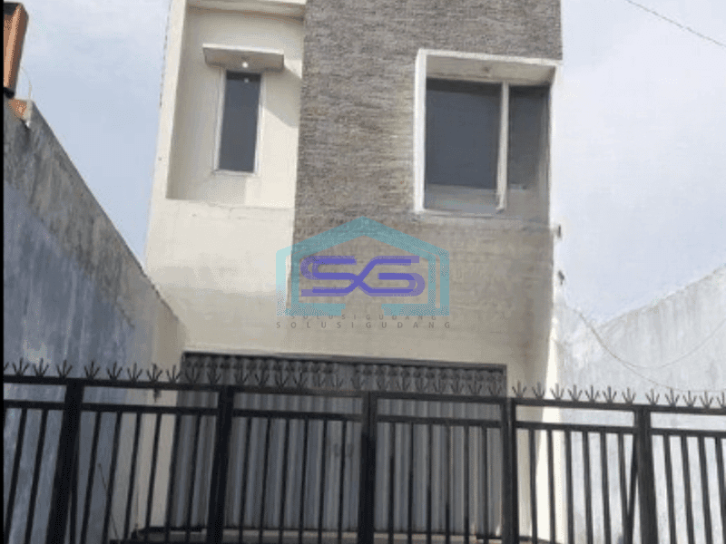 Disewakan Ruko 2 Lantai di Pinggir Jalan Utama Gentan Solo Luas Tanah 200 m²