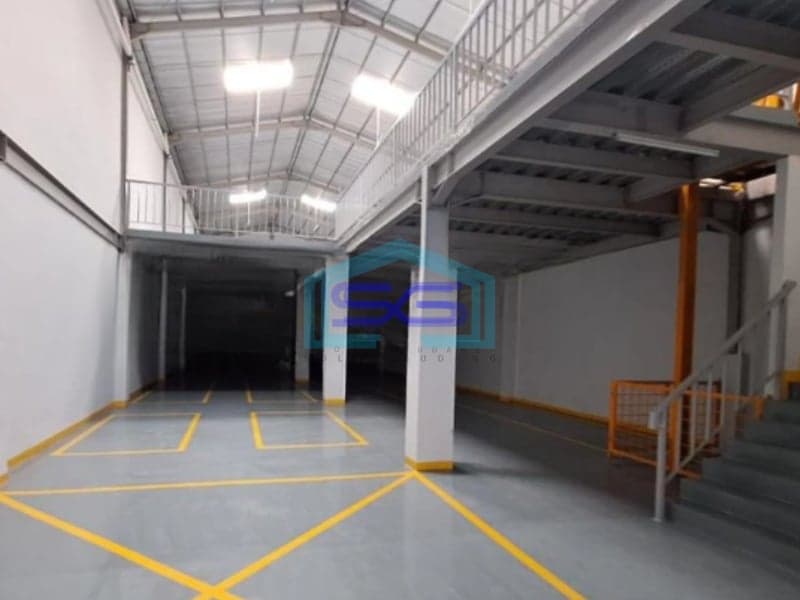 Disewakan Gudang Ada Lift Barang Luas Bangunan 738 m² Lokasi Kalideres Jakarta Barat