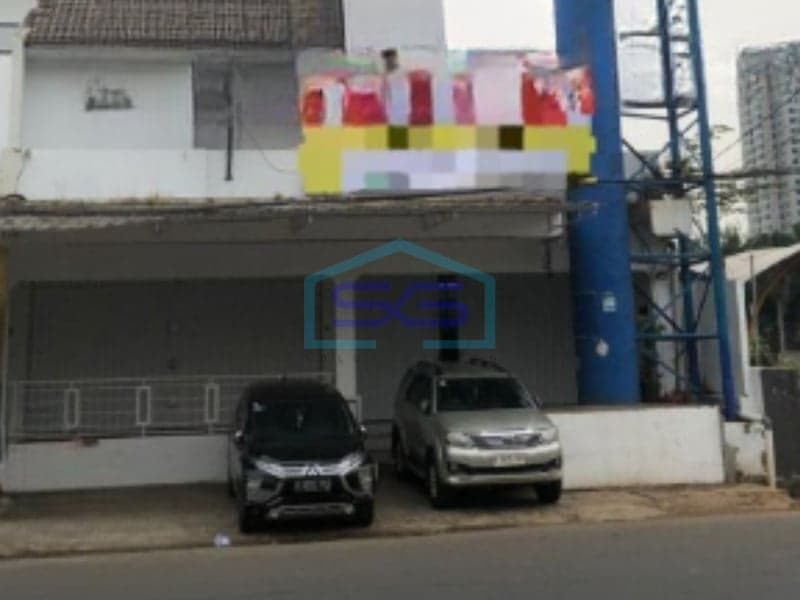 2-Story Shop House for Rent, Land Area 211 m², Located in Tanjung Barat, South Jakarta