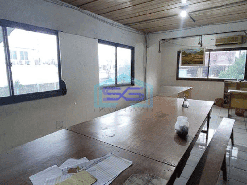 Disewakan Gudang Plus Kantor Akses Kontainer Dekat Jababeka di Cikarang Bekasi LT 2100m2