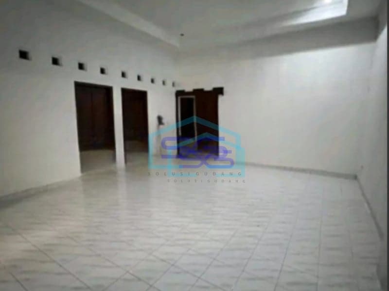 Disewakan Gudang Ada Kantor Akses Container Luas tanah  2000 m² Lokasi Sewon Bantul Yogyakarta
