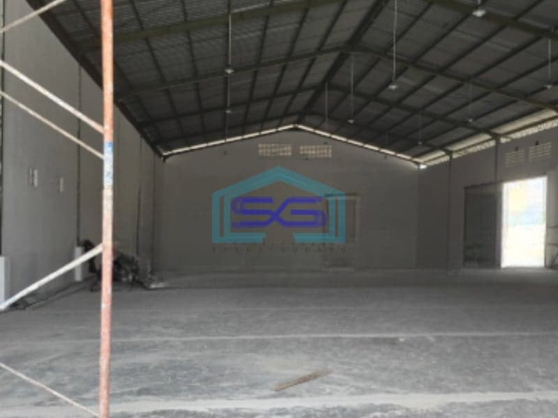 Disewakan Gudang Lokasi Bebas Banjir Luas Bangunan  820 m² di Ngaliyan Semarang