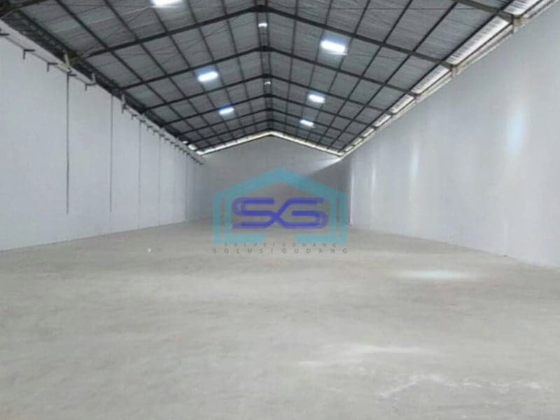 Disewakan Gudang SHM Luas Bangunan 900m2 Lokasi Poros Jl. Ir. Sutami Makassar