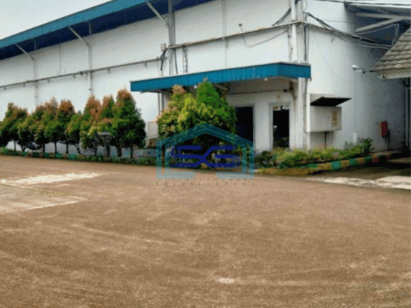Disewakan Pabrik Ada Lift Barang Luas Bangunan 10000 m² di Cikupa Tangerang