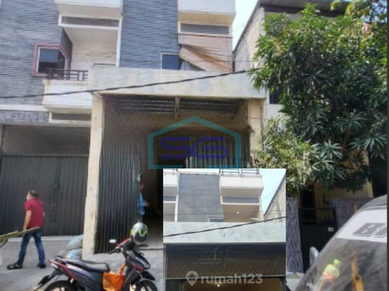 急售 2.5层 商铺，位于 Kapuk, Cengkareng，土地面积 56平方米