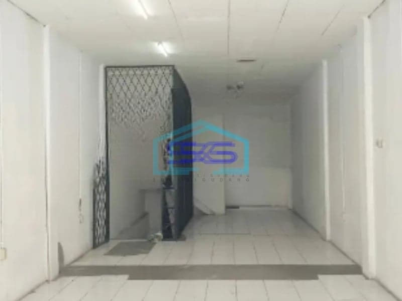 Disewakan Ruko Lokasi Strategis Akses Container di Tubagus Angke Jakarta Barat