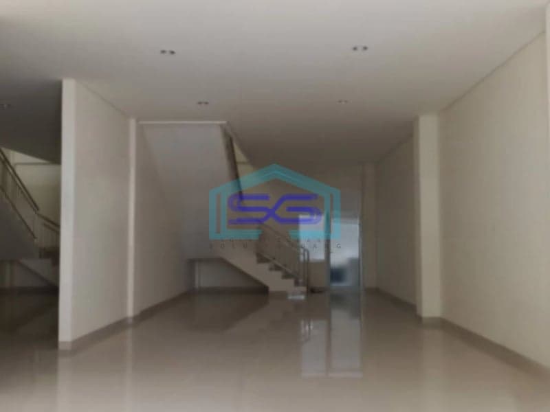 Disewakan Ruko Baru Strategis Pusat Kota Dekat Jalan Veteran Solo Luas Bangunan 210m2