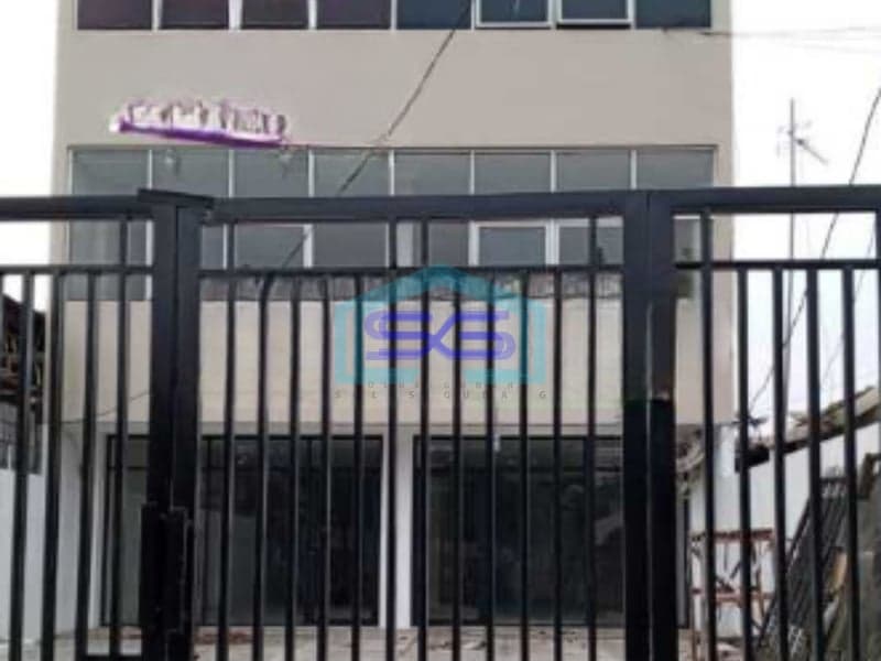 Disewakan Ruko 3 Lantai Siap Pakai Cocok untuk Office di Narogong Bekasi Kota Luas Bangunan  360 m²