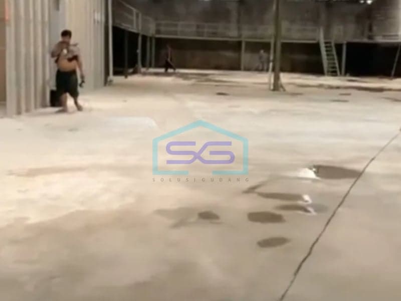 Disewakan Gudang Murah Luas Bangunan 2.016 m2 di Jalan Yos Sudarso, Tangerang
