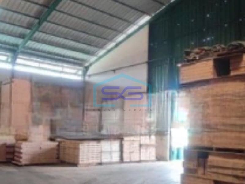 Disewakan Gudang Akses Container Luas Tanah 2346 m² Lokasi di Tangerang