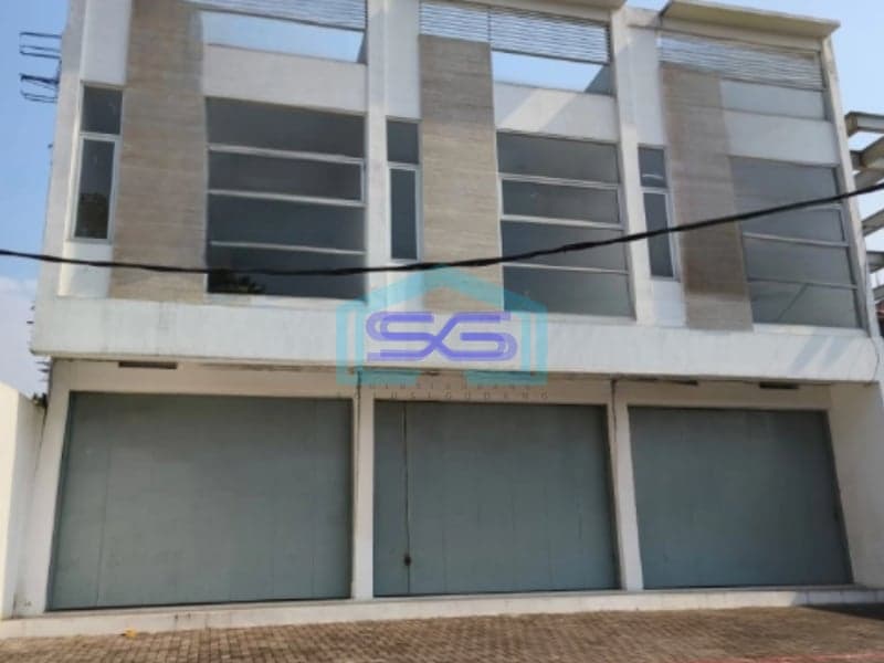 Dijual Ruko 2,5 Lantai Mainroad Holis Kota Bandung Luas Bangunan  135 m²
