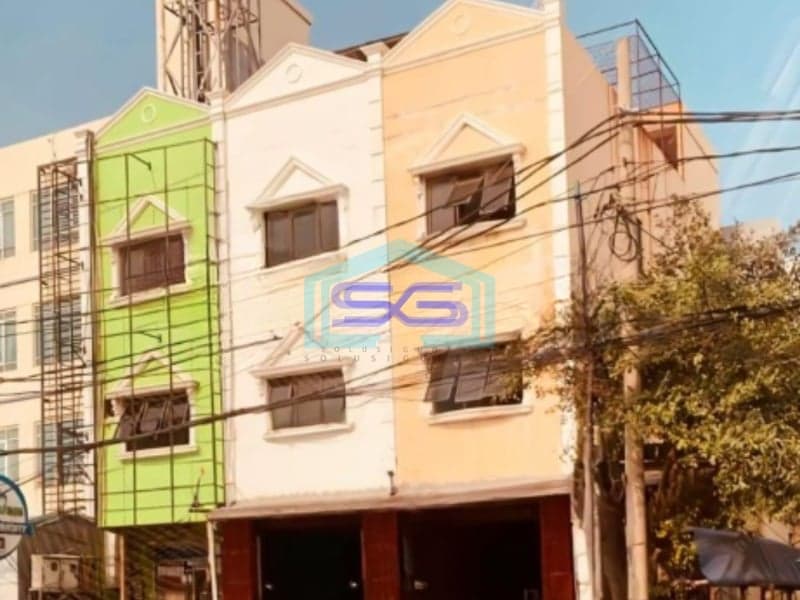 Disewakan Ruko Muara Karang di pinggir jalan raya Pluit Jakarta Utara Luas Bangunan  150 m²