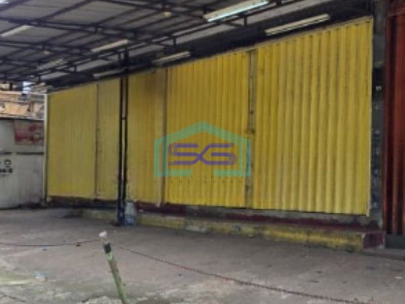 Disewakan Ruko Luas Bangunan 310 m² Lokasi di Duren Sawit Jakarta Timur