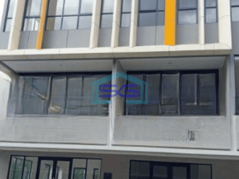 Disewakan Ruko Baru Hadap Jalan di BSD Tangerang Luas Bangunan 115 m²