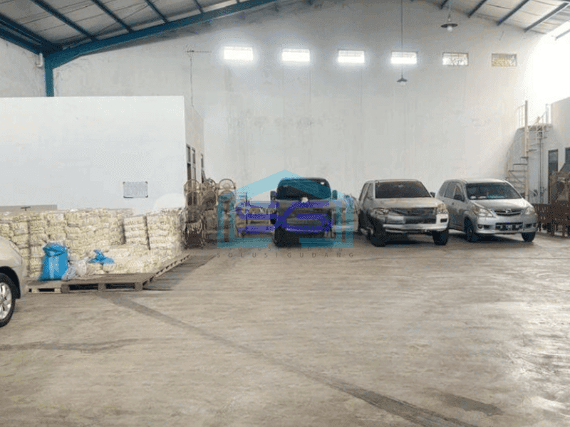 Dijual Gudang Sayap Caringin Bandung Akses Fuso LT 1000m2