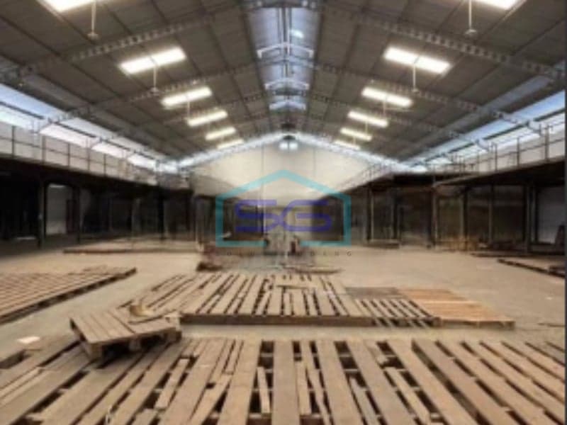 Warehouse for Sale Strategic Location, Main Road Access in North Jakarta Building Area 1,512 m²