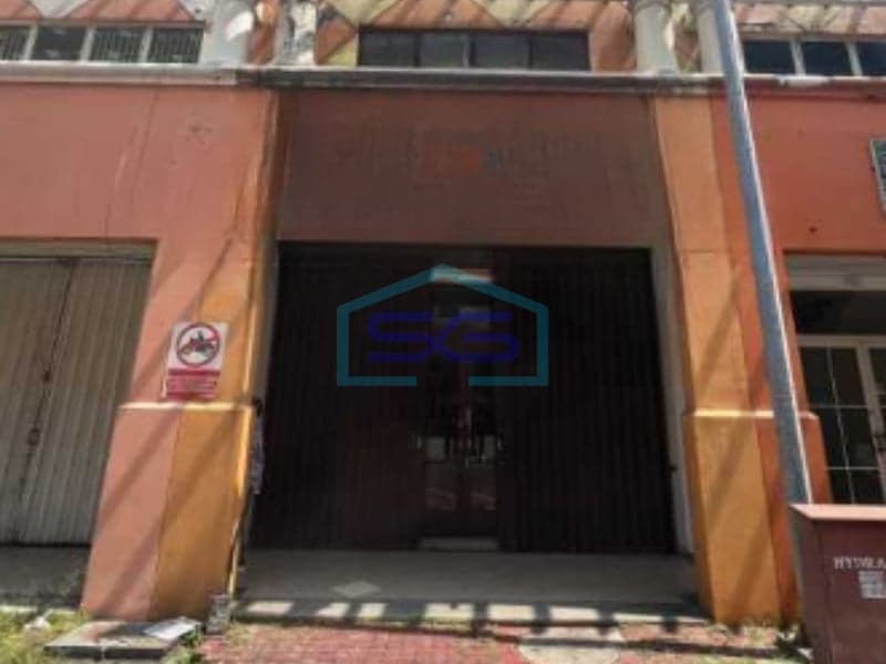 Disewakan Ruko Luas Bangunan 210 m² Lokasi Bebas Banjir di Tangerang Selatan