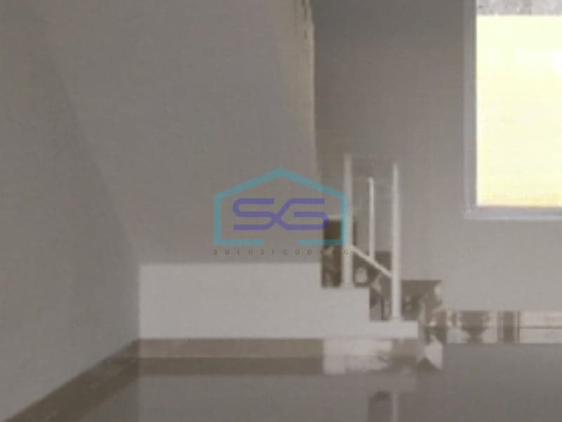 Disewakan Ruko Luas Bangunan 195 m2 Lokasi Bebas Banjir di Curug Tangerang