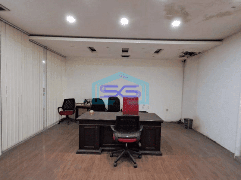 Disewakan Ruko 2 Lantai di Abdulrahman Saleh, Semarang LB 700m2 SHM