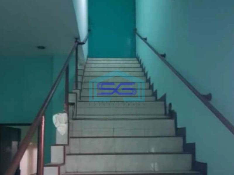 Disewakan Bangunan Gedung Ruang Usaha 3 Lantai Di Kranji Bekasi LB 500m2