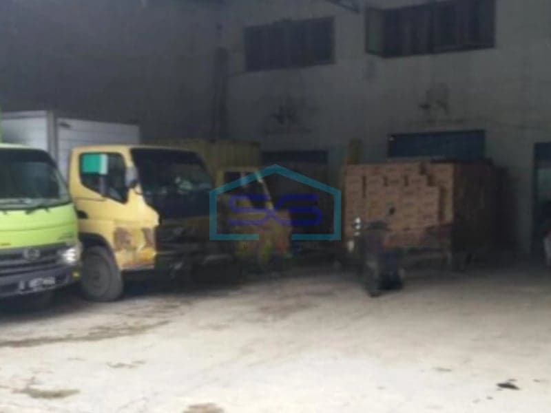 Dijual Gudang Luas Tanah 713 m² Lokasi di Bandung Jawa Barat Kondisi Bagus