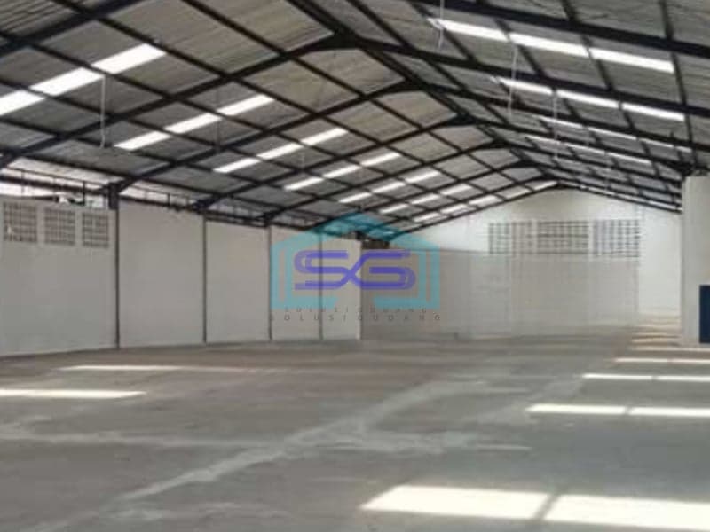 Disewakan Gudang Lokasi Strategis Luas Bangunan 3000 m² di Narogong Bekasi