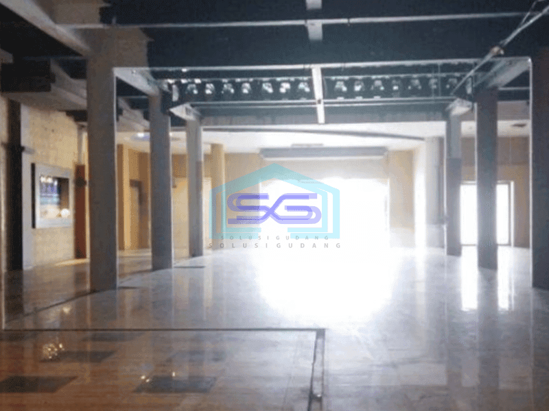 Disewakan gedung 4 lantai plus lift di Sunset Road Bali