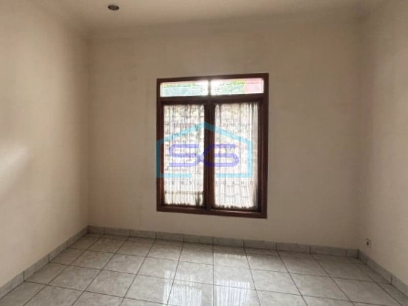 For Sale: Spacious Shophouse, Land Area 356 m², Located in Bandung, West Java