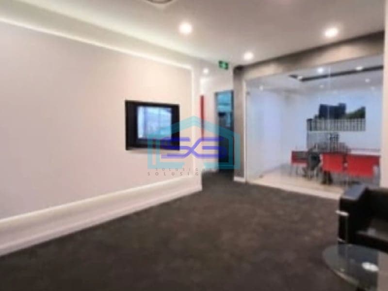 Dijual Gudang Luas Bangunan  1600 m² Lokasi Siap Huni di Tangerang
