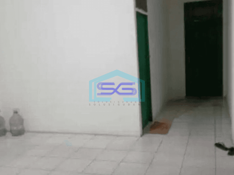Disewakan Ruko Luas Bangunan 405 m² Lokasi Strategis di Pinggir Jalan Karawaci Tangerang