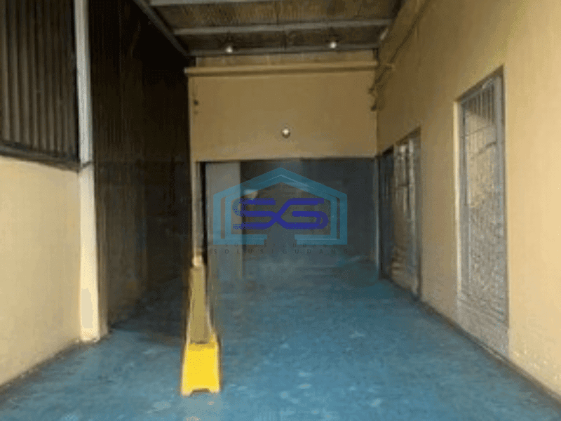 Dijual Gudang Turun Harga Luas Bangunan  504 m² Ada Lift Barang di Kamal Jakarta Utara