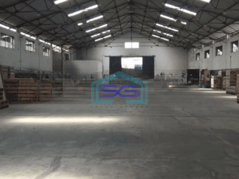 Disewakan Gudang Luas Bangunan 6000 m² Lokasi Pinggir Jalan Utama Kebakkramat Karanganyar