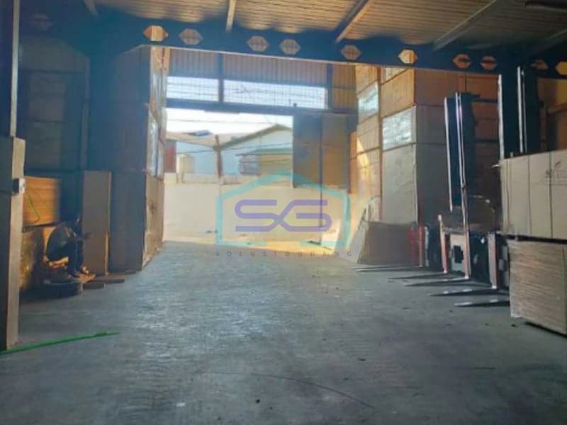 Warehouse for Sale with 1452 sqm Land Area in Margomulyo Surabaya