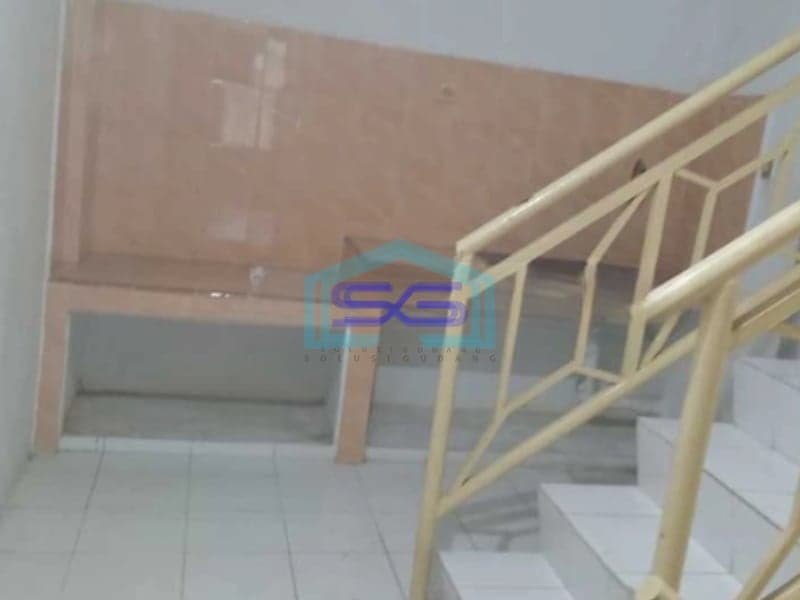 Disewakan Gudang di Jelambar Selatan 17 Jakarta Barat Bagus SHM LB 150m2