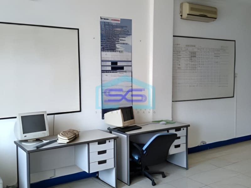 Disewakan Ruko Lokasi Strategis Luas Bangunan 140 m2 di Bekasi