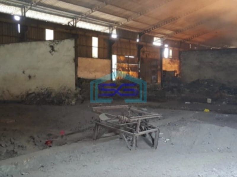 Dijual Pabrik Besi (Pengecoran) di jalan Raya Bakalan, Bugul Kidul, Pasuruan Luas Bangunan  6000 m²