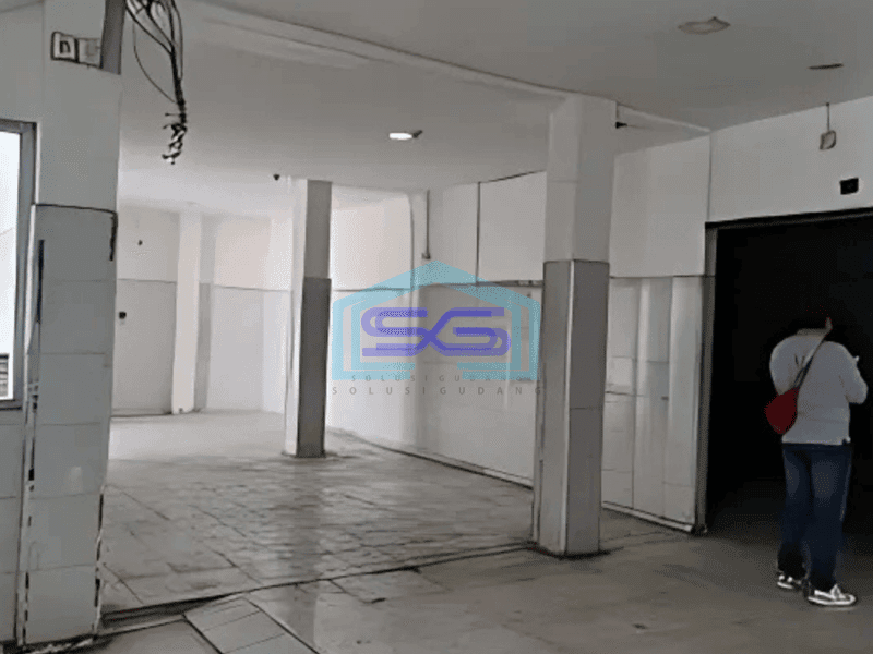 Disewa Gudang Bagus Luas 1000 m di Jl Raya Meruya, Jakarta Barat